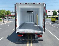 Foton Auman Galaxy 350 hp - фото 6