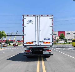 Sinotruk Sitrak G5S 350 hp - ფოტო 7