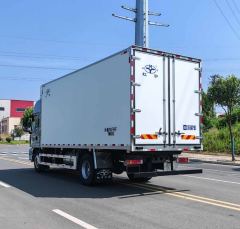 Sinotruk Sitrak G5S 350 hp - ფოტო 8