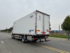 Foton Auman Galaxy 3 380 hp 4X2 6.8 m - ფოტო 3