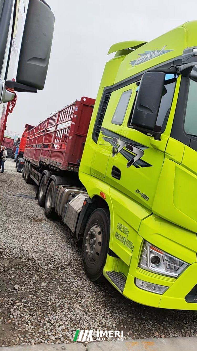 2023 13 m x m 3-axle stake body semi-trailer