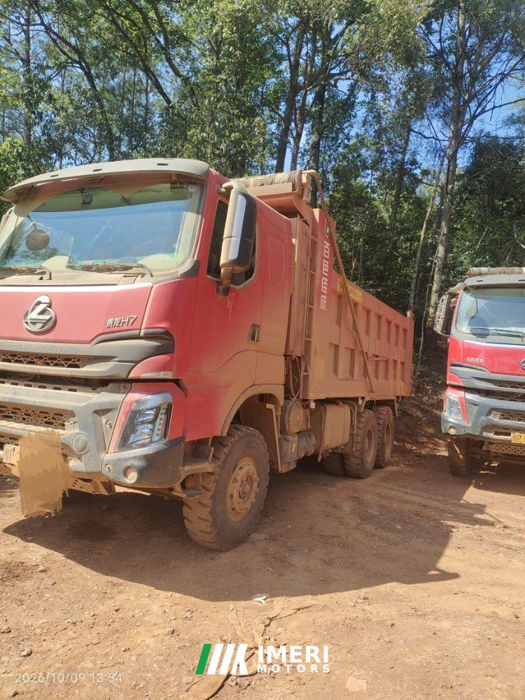 2025 Dongfeng Liuzhou Chenglong H7 530 hp 6X4 6 m