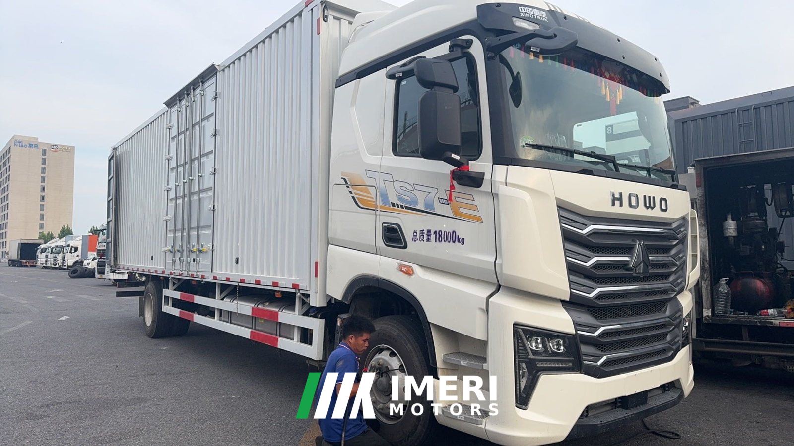 2025 Sinotruk HOWO TS7 290 hp 4X2 9.6 m