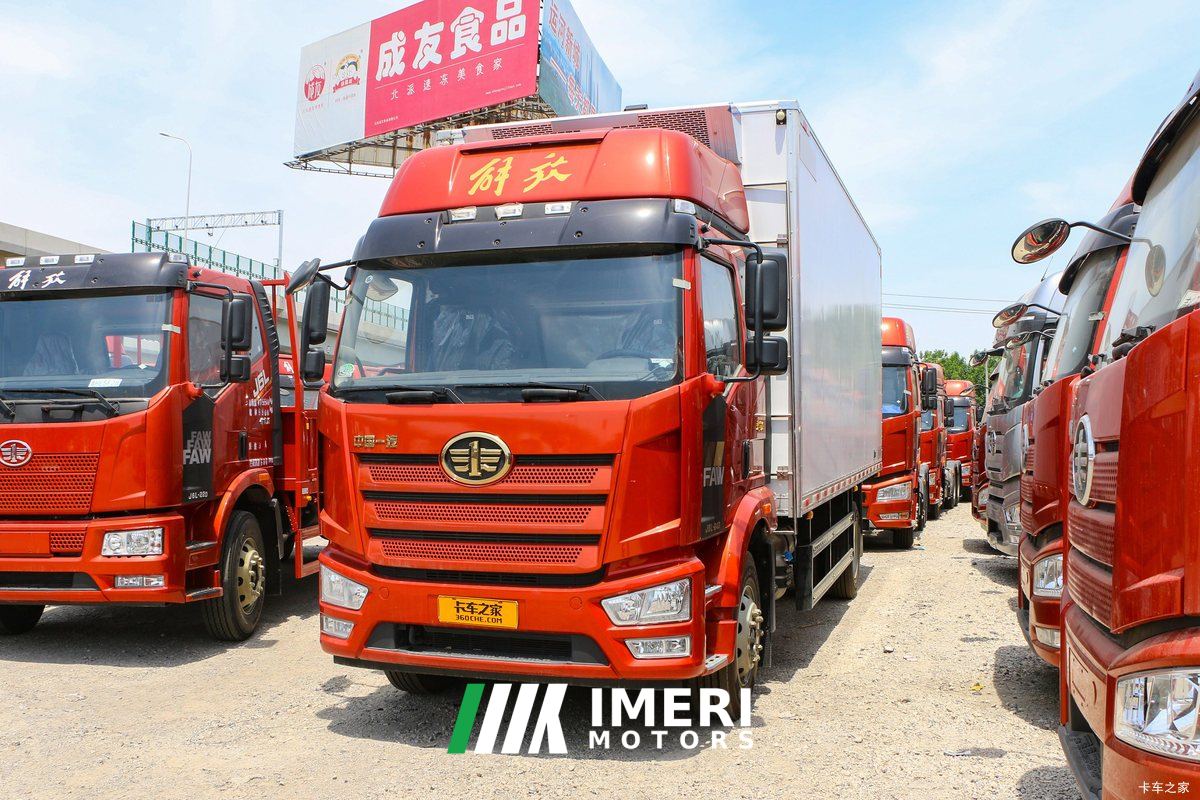 2025 FAW Jiefang J6L refrigerated truck 240 hp 4X2 7.8 m