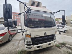 SINOTRUK HOWO Light Duty Truck Hanjiang M 160 hp 4X2 4.2 m - ფოტო 1