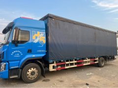 Dongfeng Liuzhou Chenglong H5 320 hp 4X2 9.7 m - ფოტო 2
