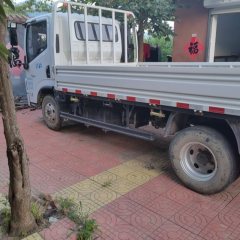 SAIC Yuejin X300 130 hp 4X2 4.15 m - ფოტო 1