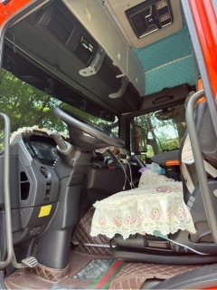 Sinotruk Sitrak G5 270 hp 4X2 6.75 m - photo 7