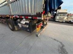 Sinotruk Sitrak G5S 330 hp 4X2 6.8 m - ფოტო 9