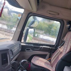 Sinotruk HOWO Max 460 hp 6X4 - фото 4
