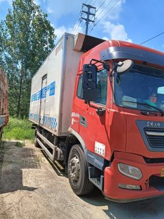 Dongfeng Tianjin KR 260 hp 4X2 6.8 m - photo 3