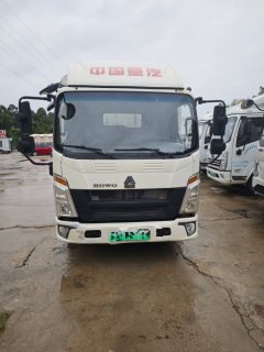 SINOTRUK HOWO Light Duty Truck Hanjiang 4.15 m - photo 2