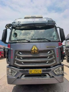 Sinotruk Hohan J7B 270 hp 4X2 68 m - ფოტო 1