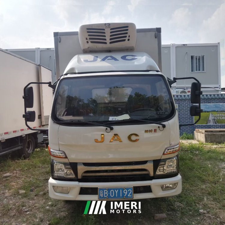 JAC Shuailing Handsome bell E middle body 160 hp 4X2 4.08 m - truck from China