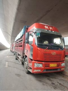 FAW Jiefang J6L 240 hp 4X2 6.75 m - ფოტო 3