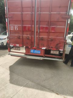 SINOTRUK HOWO Light Duty Truck Hanjiang 84 hp 4X2 4.2 m - ფოტო 3