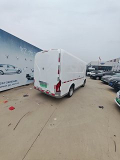 Guangtong 3.1T 2 4.99 m BEV van truck 41.86kWh electric truck - ფოტო 4