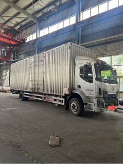 Dongfeng Liuzhou Chenglong M3 260 hp 4X2 9.7 m - ფოტო 2