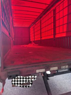 Dongfeng Liuzhou Chenglong H5 320 hp 4X2 9.6 m - ფოტო 1
