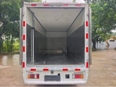 Qingling Isuzu 100P 98 hp 4X2 4.25 m - ფოტო 11