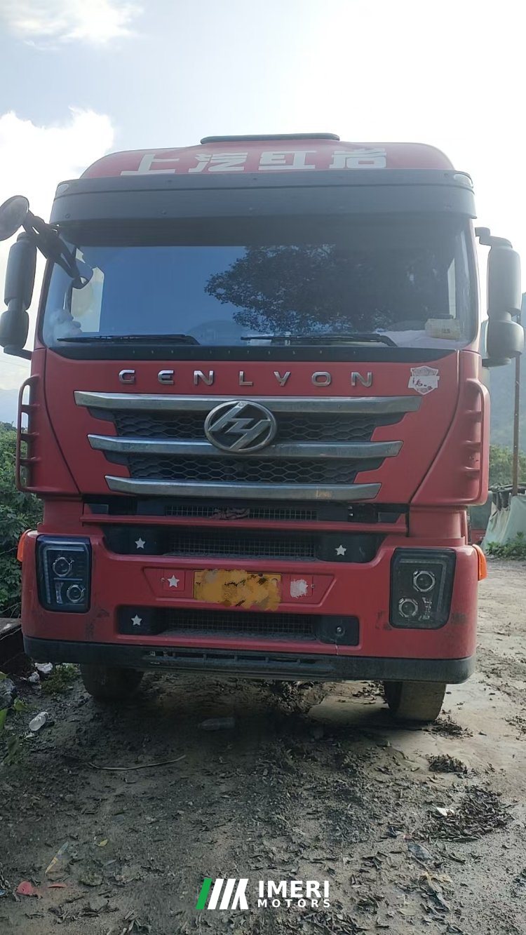 2023 SAIC Hongyan Genlyon 440 hp 6X4 6.8 m