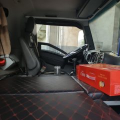 SINOTRUK HOWO Light Duty Truck 180 hp 4X2 4.15 m - ფოტო 2
