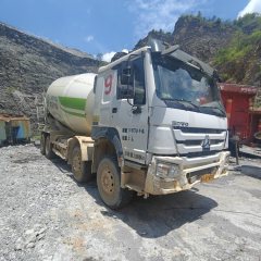 Sinotruk HOWO HOWO-7 380 hp 8X4 - ფოტო 2