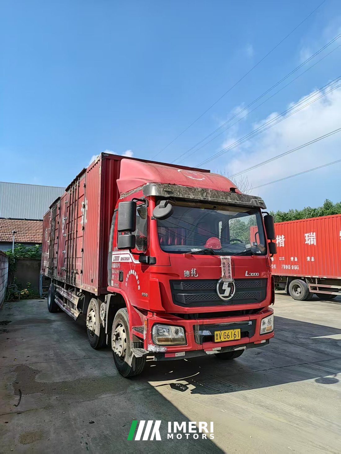 Shacman Delong L3000 300 hp 6X2 9.5 m - truck from China