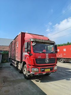 Shacman Delong L3000 300 hp 6X2 9.5 m - photo 1