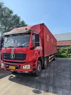 Shacman Delong L3000 300 hp 6X2 9.5 m - photo 3