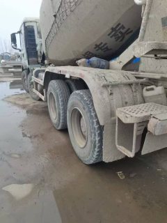 Sinotruk HOWO TX7 340 hp 8X4 - ფოტო 2