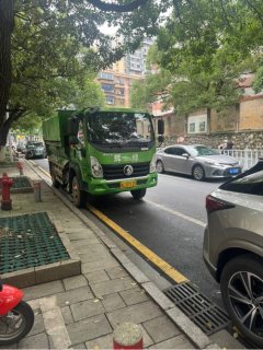 Sinotruk 160 hp 4X2 3.8 m - фото 2