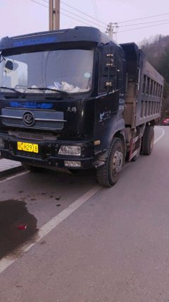 Dongfeng D3 245 hp 6X2 4.8 m - photo 3