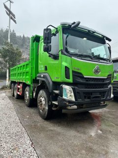 Dongfeng Liuzhou Chenglong H5 310 hp 6X4 5.6 m - photo 2