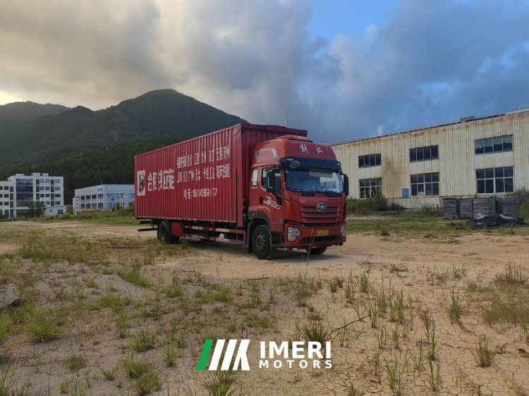 2024 FAW Jiefang JK6 300 hp 4X2 9.78 m