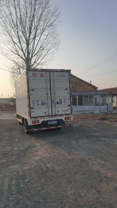SINOTRUK HOWO Light Duty Truck Commander 180 hp 4X2 3.85 m - ფოტო 1