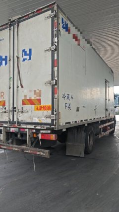 Dongfeng Tianjin KR 245 hp 4X2 6.8 m - ფოტო 1