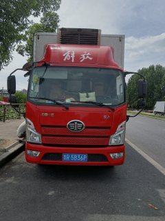 FAW Jiefang J6L 212 hp 4X2 - ფოტო 1