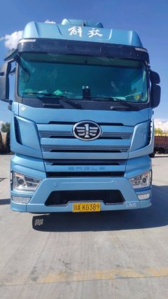 FAW Jiefang J7 600 hp 6X4 - ფოტო 1