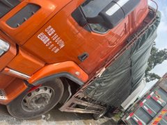 Dongfeng Liuzhou Chenglong H5 245 hp 4X2 6.8 m - ფოტო 4