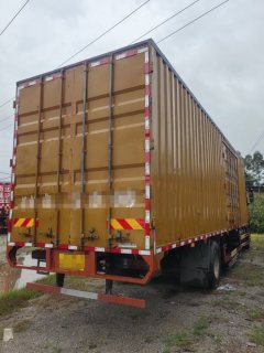Dongfeng Liuzhou Chenglong H5 290 hp 4X2 9.7 m - ფოტო 3