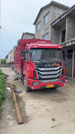 JAC Gallop GAC Higer K5 180 hp 4X2 6.8 m - ფოტო 2