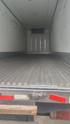 Foton Auman GTL 320 hp 6X2 9.6 m - photo 3