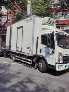 SINOTRUK HOWO Light Duty Truck Hanjiang M 160 hp 4X2 4.2 m - ფოტო 3