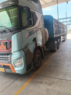 Shacman Delong X5000S 560 hp 6X4 - photo 3