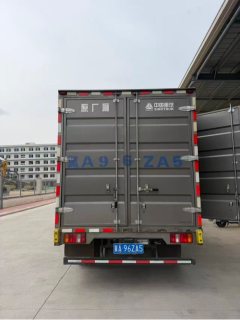 SINOTRUK HOWO Light Duty Truck Hanjiang 151 hp 4X2 4.15 m - ფოტო 5