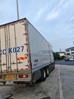 Foton Auman 580 hp 8X4 9.6 m - фото 2