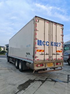 Foton Auman 580 hp 8X4 9.6 m - фото 3