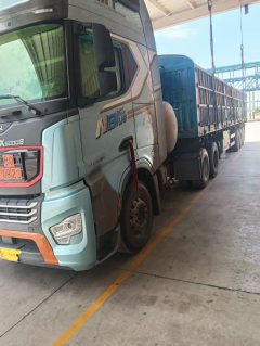 Shacman Delong X5000S 560 hp 6X4 - photo 2