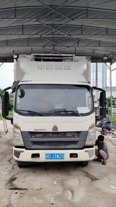 SINOTRUK HOWO Light Duty Truck Hanjiang 156 hp 4X2 4.2 m - ფოტო 4